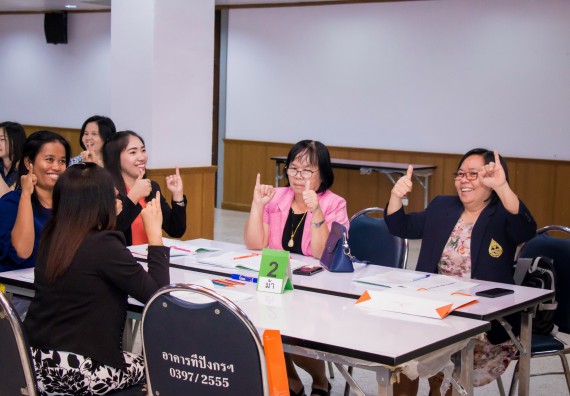 ภาพกิจกรรม คณะวิทยาศาสตร์และเทคโนโลยี จัดการอบรมเชิงปฏิบัติการ เรื่อง การส่งเสริมการเรียนรู้วิทยาศาสตร์ในรูปแบบ STEM