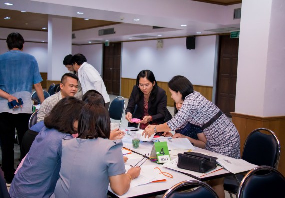 ภาพกิจกรรม คณะวิทยาศาสตร์และเทคโนโลยี จัดการอบรมเชิงปฏิบัติการ เรื่อง การส่งเสริมการเรียนรู้วิทยาศาสตร์ในรูปแบบ STEM