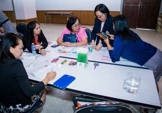 ภาพกิจกรรม คณะวิทยาศาสตร์และเทคโนโลยี จัดการอบรมเชิงปฏิบัติการ เรื่อง การส่งเสริมการเรียนรู้วิทยาศาสตร์ในรูปแบบ STEM