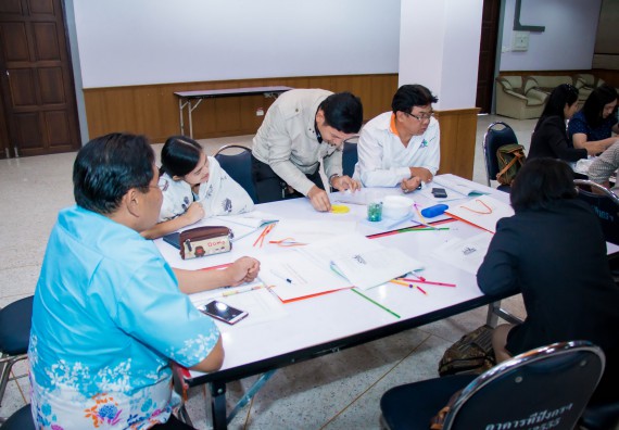 ภาพกิจกรรม คณะวิทยาศาสตร์และเทคโนโลยี จัดการอบรมเชิงปฏิบัติการ เรื่อง การส่งเสริมการเรียนรู้วิทยาศาสตร์ในรูปแบบ STEM