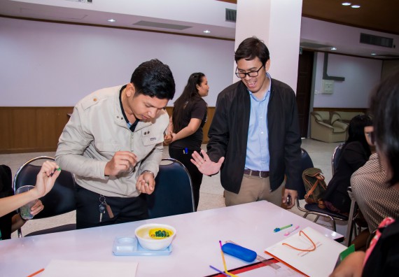 ภาพกิจกรรม คณะวิทยาศาสตร์และเทคโนโลยี จัดการอบรมเชิงปฏิบัติการ เรื่อง การส่งเสริมการเรียนรู้วิทยาศาสตร์ในรูปแบบ STEM