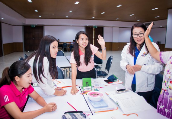 ภาพกิจกรรม คณะวิทยาศาสตร์และเทคโนโลยี จัดการอบรมเชิงปฏิบัติการ เรื่อง การส่งเสริมการเรียนรู้วิทยาศาสตร์ในรูปแบบ STEM