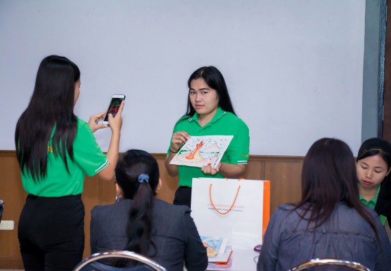 ภาพกิจกรรม คณะวิทยาศาสตร์และเทคโนโลยี จัดการอบรมเชิงปฏิบัติการ เรื่อง การส่งเสริมการเรียนรู้วิทยาศาสตร์ในรูปแบบ STEM