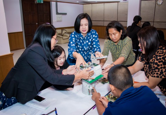 ภาพกิจกรรม คณะวิทยาศาสตร์และเทคโนโลยี จัดการอบรมเชิงปฏิบัติการ เรื่อง การส่งเสริมการเรียนรู้วิทยาศาสตร์ในรูปแบบ STEM