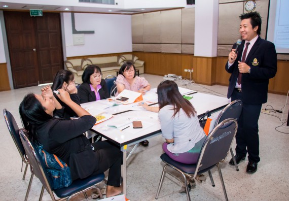 ภาพกิจกรรม คณะวิทยาศาสตร์และเทคโนโลยี จัดการอบรมเชิงปฏิบัติการ เรื่อง การส่งเสริมการเรียนรู้วิทยาศาสตร์ในรูปแบบ STEM