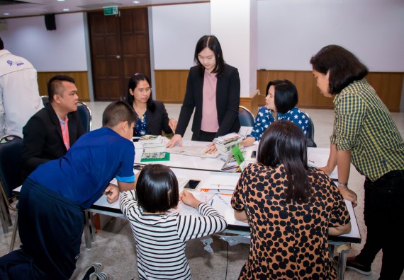 ภาพกิจกรรม คณะวิทยาศาสตร์และเทคโนโลยี จัดการอบรมเชิงปฏิบัติการ เรื่อง การส่งเสริมการเรียนรู้วิทยาศาสตร์ในรูปแบบ STEM