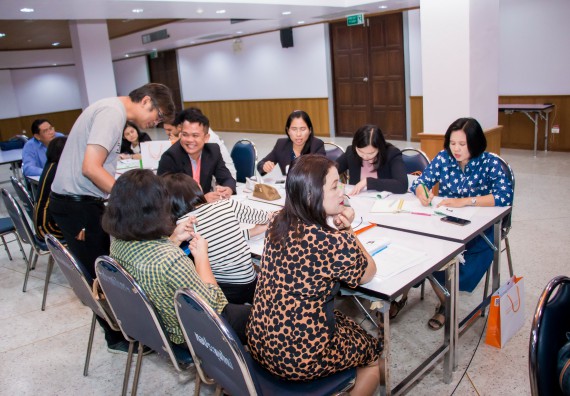 ภาพกิจกรรม คณะวิทยาศาสตร์และเทคโนโลยี จัดการอบรมเชิงปฏิบัติการ เรื่อง การส่งเสริมการเรียนรู้วิทยาศาสตร์ในรูปแบบ STEM