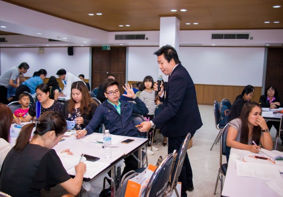 ภาพกิจกรรม คณะวิทยาศาสตร์และเทคโนโลยี จัดการอบรมเชิงปฏิบัติการ เรื่อง การส่งเสริมการเรียนรู้วิทยาศาสตร์ในรูปแบบ STEM