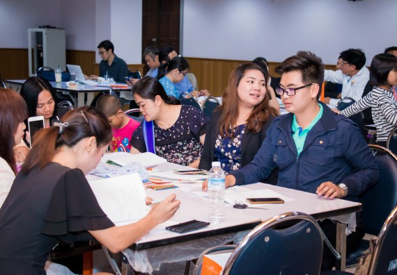 ภาพกิจกรรม คณะวิทยาศาสตร์และเทคโนโลยี จัดการอบรมเชิงปฏิบัติการ เรื่อง การส่งเสริมการเรียนรู้วิทยาศาสตร์ในรูปแบบ STEM