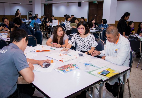 ภาพกิจกรรม คณะวิทยาศาสตร์และเทคโนโลยี จัดการอบรมเชิงปฏิบัติการ เรื่อง การส่งเสริมการเรียนรู้วิทยาศาสตร์ในรูปแบบ STEM