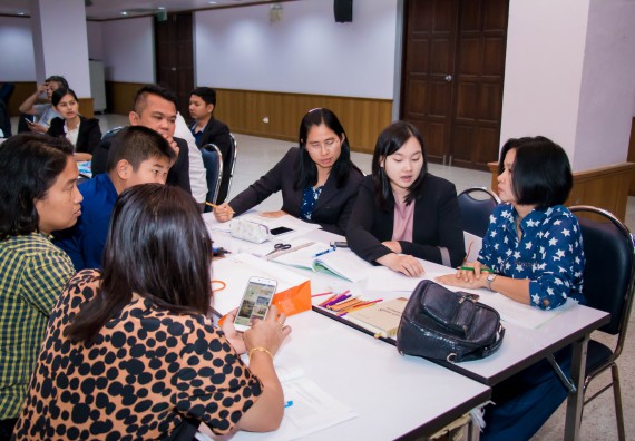 ภาพกิจกรรม คณะวิทยาศาสตร์และเทคโนโลยี จัดการอบรมเชิงปฏิบัติการ เรื่อง การส่งเสริมการเรียนรู้วิทยาศาสตร์ในรูปแบบ STEM