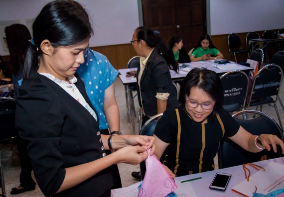 ภาพกิจกรรม คณะวิทยาศาสตร์และเทคโนโลยี จัดการอบรมเชิงปฏิบัติการ เรื่อง การส่งเสริมการเรียนรู้วิทยาศาสตร์ในรูปแบบ STEM