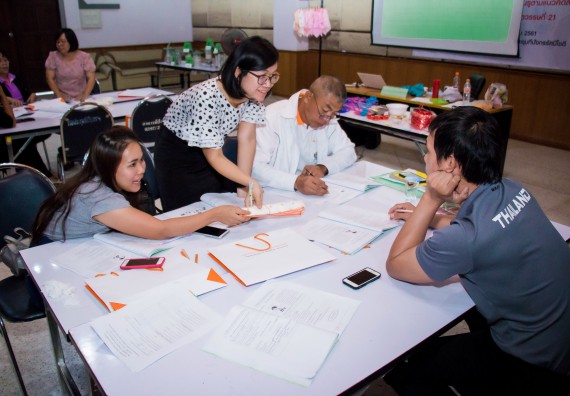 ภาพกิจกรรม คณะวิทยาศาสตร์และเทคโนโลยี จัดการอบรมเชิงปฏิบัติการ เรื่อง การส่งเสริมการเรียนรู้วิทยาศาสตร์ในรูปแบบ STEM