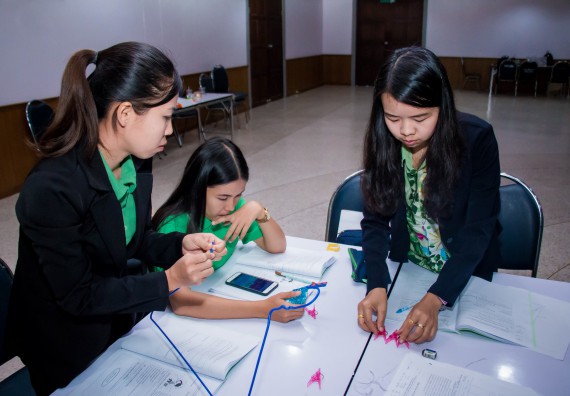 ภาพกิจกรรม คณะวิทยาศาสตร์และเทคโนโลยี จัดการอบรมเชิงปฏิบัติการ เรื่อง การส่งเสริมการเรียนรู้วิทยาศาสตร์ในรูปแบบ STEM