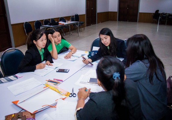 ภาพกิจกรรม คณะวิทยาศาสตร์และเทคโนโลยี จัดการอบรมเชิงปฏิบัติการ เรื่อง การส่งเสริมการเรียนรู้วิทยาศาสตร์ในรูปแบบ STEM