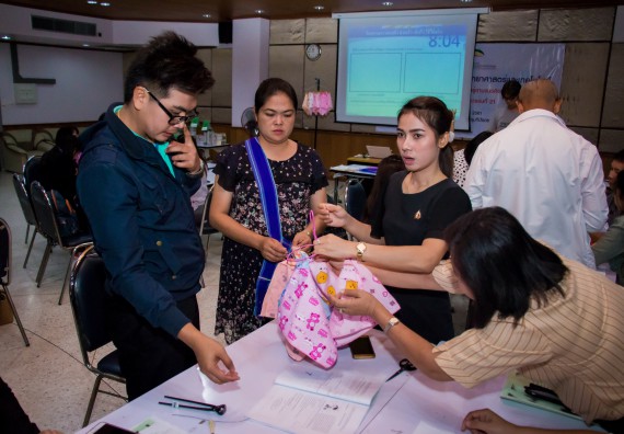 ภาพกิจกรรม คณะวิทยาศาสตร์และเทคโนโลยี จัดการอบรมเชิงปฏิบัติการ เรื่อง การส่งเสริมการเรียนรู้วิทยาศาสตร์ในรูปแบบ STEM