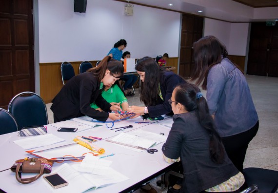 ภาพกิจกรรม คณะวิทยาศาสตร์และเทคโนโลยี จัดการอบรมเชิงปฏิบัติการ เรื่อง การส่งเสริมการเรียนรู้วิทยาศาสตร์ในรูปแบบ STEM