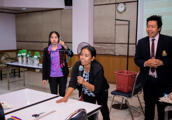 ภาพกิจกรรม คณะวิทยาศาสตร์และเทคโนโลยี จัดการอบรมเชิงปฏิบัติการ เรื่อง การส่งเสริมการเรียนรู้วิทยาศาสตร์ในรูปแบบ STEM