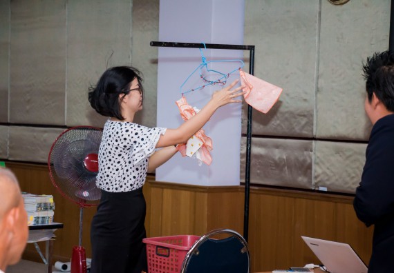 ภาพกิจกรรม คณะวิทยาศาสตร์และเทคโนโลยี จัดการอบรมเชิงปฏิบัติการ เรื่อง การส่งเสริมการเรียนรู้วิทยาศาสตร์ในรูปแบบ STEM