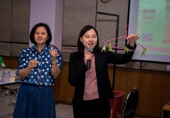 ภาพกิจกรรม คณะวิทยาศาสตร์และเทคโนโลยี จัดการอบรมเชิงปฏิบัติการ เรื่อง การส่งเสริมการเรียนรู้วิทยาศาสตร์ในรูปแบบ STEM