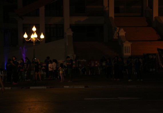 ภาพกิจกรรม ศูนย์วิทยาศาสตร์และวิทยาศาสตร์ประยุกต์ จัดกิจกรรมบริการวิชาการชมปรากฏการณ์ธรรมชาติ Super Blue Blood Moon