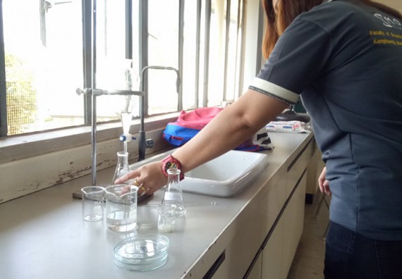  ภาพกิจกรรม โปรแกรมวิชาเคมี จัดการอบรมเชิงปฏิบัติการเสริมทักษะพื้นฐานทางเคมี