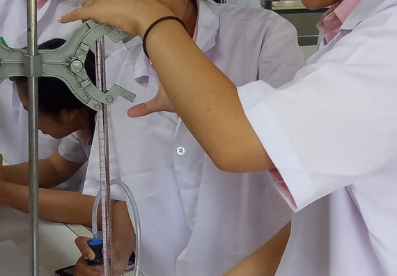  ภาพกิจกรรม โปรแกรมวิชาเคมี จัดการอบรมเชิงปฏิบัติการเสริมทักษะพื้นฐานทางเคมี