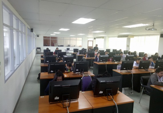  ภาพกิจกรรม โปรแกรมวิชาเคมี จัดกิจกรรมการพัฒนานักศึกษาครูและครูของครูให้มีสมรรถนะในศตวรรษที่ 21 (เคมี ค.บ.)