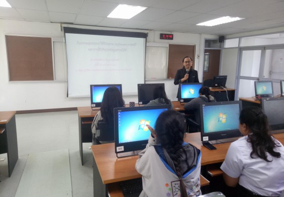  ภาพกิจกรรม โปรแกรมวิชาเคมี จัดกิจกรรมการพัฒนานักศึกษาครูและครูของครูให้มีสมรรถนะในศตวรรษที่ 21 (เคมี ค.บ.)