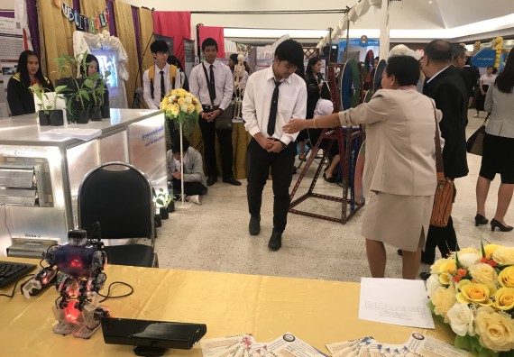 ภาพกิจกรรม คณะวิทยาศาสตร์และเทคโนโลยี เข้าร่วมงานนิทรรศการราชภัฏกำแพงเพชรวิชาการ ครั้งที่ 14