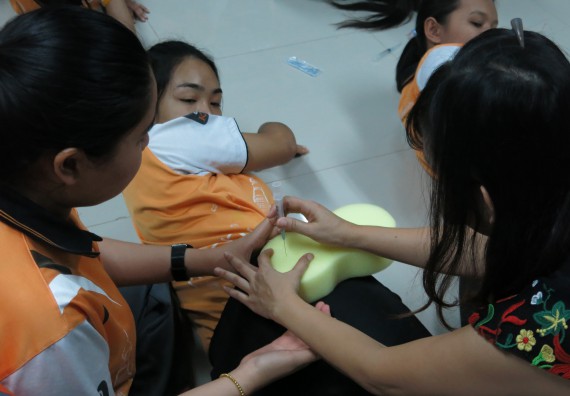 ภาพกิจกรรม โปรแกรมวิชาสาธารณสุขศาสตร์ จัดอบรมการฉีดยา