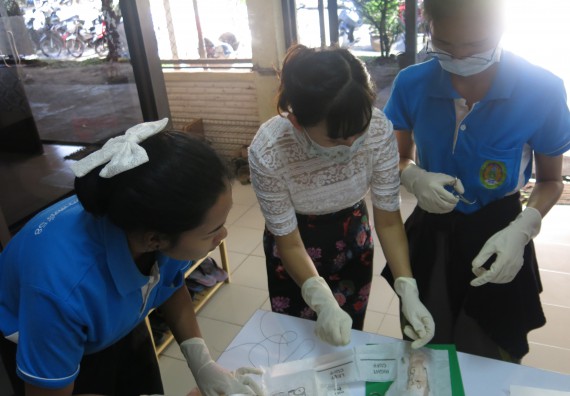 ภาพกิจกรรม โปรแกรมวิชาสาธารณสุขศาสตร์  อบรมการเย็บแผล ตัดไหม
