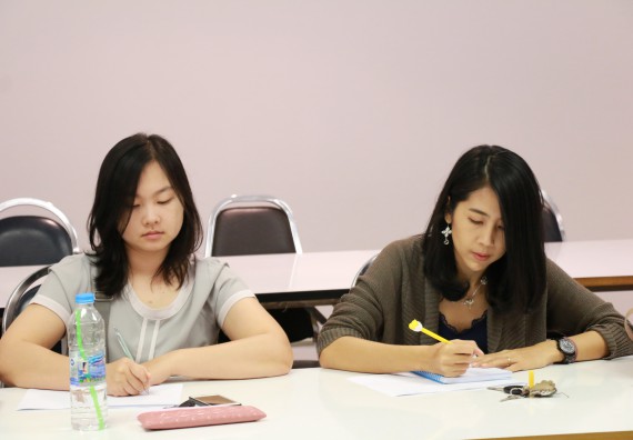 ภาพกิจกรรม คณะวิทยาศาสตร์และเทคโนโลยี จัดการประชุมเพื่อเตรียมความพร้อมในการจัดทำรายงานประเมินตนเอง ประจำปีการศึกษา 2560