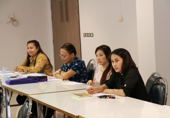 ภาพกิจกรรม คณะวิทยาศาสตร์และเทคโนโลยี จัดการประชุมเพื่อเตรียมความพร้อมในการจัดทำรายงานประเมินตนเอง ประจำปีการศึกษา 2560