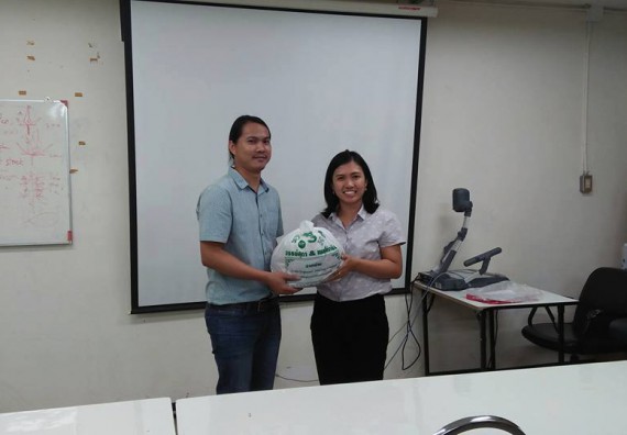 ภาพกิจกรรม โปรแกรมวิชาชีววิทยา จัดการอบรมเชิงปฏิบัติการ เรื่องการเพาะเลี้ยงเนื้อกล้วยไข่