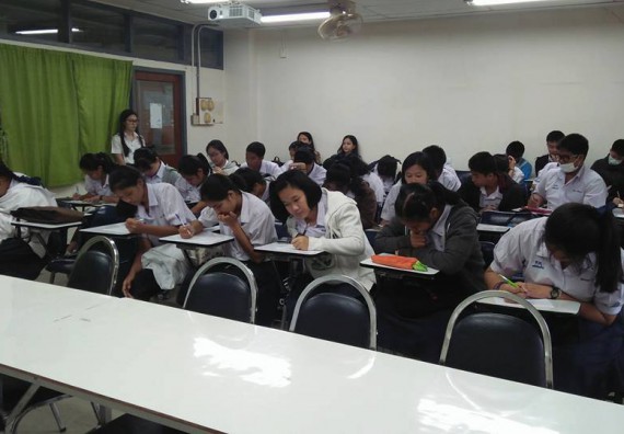 ภาพกิจกรรม โปรแกรมวิชาชีววิทยา จัดการอบรมเชิงปฏิบัติการ เรื่องการเพาะเลี้ยงเนื้อกล้วยไข่