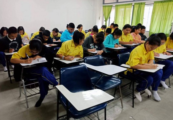 ภาพกิจกรรม โปรแกรมวิชาชีววิทยา จัดการอบรมเชิงปฏิบัติการ เรื่องการเพาะเลี้ยงเนื้อกล้วยไข่