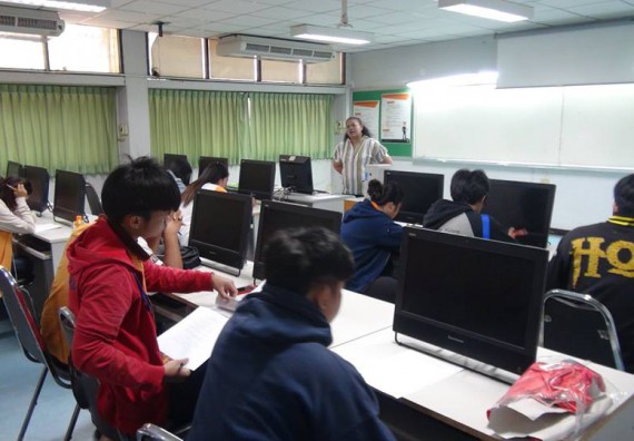 ภาพกิจกรรม โปรแกรมวิชาวิทยาการคอมพิวเตอร์ จัดกิจกรรมเตรียมความพร้อมในการเรียนรู้ในระดับอุดมศึกษาสำหรับนักศึกษาหลักสูตรเทคโนโลยีสารสนเทศ