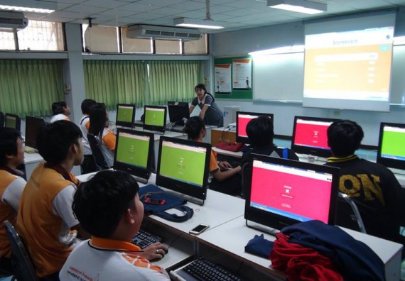 ภาพกิจกรรม โปรแกรมวิชาวิทยาการคอมพิวเตอร์ จัดกิจกรรมเตรียมความพร้อมในการเรียนรู้ในระดับอุดมศึกษาสำหรับนักศึกษาหลักสูตรเทคโนโลยีสารสนเทศ