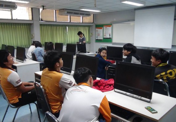 ภาพกิจกรรม โปรแกรมวิชาวิทยาการคอมพิวเตอร์ จัดกิจกรรมเตรียมความพร้อมในการเรียนรู้ในระดับอุดมศึกษาสำหรับนักศึกษาหลักสูตรเทคโนโลยีสารสนเทศ