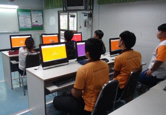 ภาพกิจกรรม โปรแกรมวิชาวิทยาการคอมพิวเตอร์ จัดกิจกรรมเตรียมความพร้อมในการเรียนรู้ในระดับอุดมศึกษาสำหรับนักศึกษาหลักสูตรเทคโนโลยีสารสนเทศ