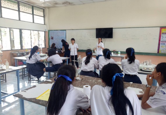 ภาพกิจกรรม โปรแกรมวิชาเคมี จัดการอบรมเชิงปฏิบัติการการทำโครงงานทางเคมีระดับชั้นมัธยมศึกษาตอนปลาย