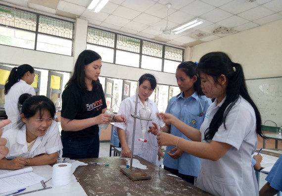 ภาพกิจกรรม โปรแกรมวิชาเคมี จัดการอบรมเชิงปฏิบัติการการทำโครงงานทางเคมีระดับชั้นมัธยมศึกษาตอนปลาย