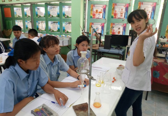 ภาพกิจกรรม โปรแกรมวิชาเคมี จัดการอบรมเชิงปฏิบัติการการทำโครงงานทางเคมีระดับชั้นมัธยมศึกษาตอนปลาย