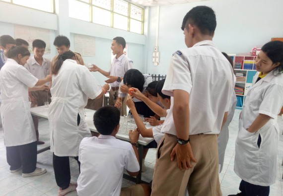 ภาพกิจกรรม โปรแกรมวิชาเคมี จัดการอบรมเชิงปฏิบัติการการทำโครงงานทางเคมีระดับชั้นมัธยมศึกษาตอนปลาย
