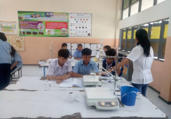 ภาพกิจกรรม โปรแกรมวิชาเคมี จัดการอบรมเชิงปฏิบัติการการทำโครงงานทางเคมีระดับชั้นมัธยมศึกษาตอนปลาย