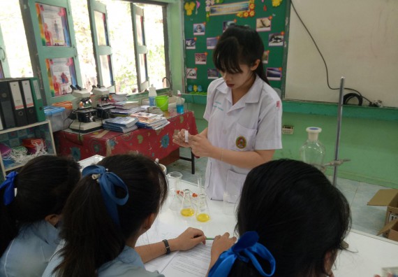 ภาพกิจกรรม โปรแกรมวิชาเคมี จัดการอบรมเชิงปฏิบัติการการทำโครงงานทางเคมีระดับชั้นมัธยมศึกษาตอนปลาย