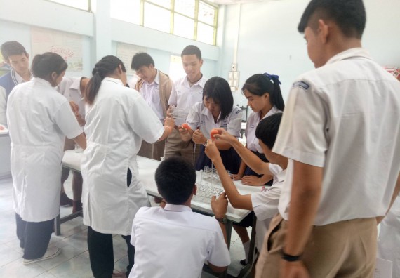 ภาพกิจกรรม โปรแกรมวิชาเคมี จัดการอบรมเชิงปฏิบัติการการทำโครงงานทางเคมีระดับชั้นมัธยมศึกษาตอนปลาย