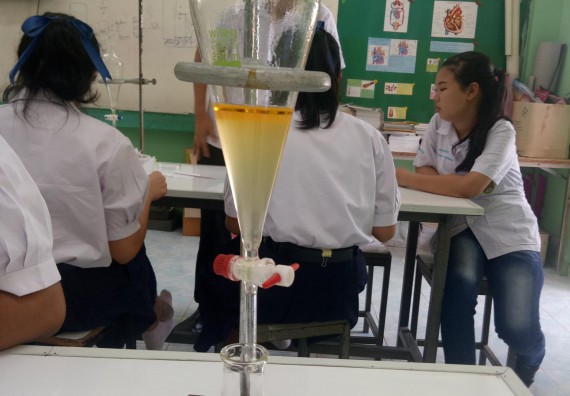 ภาพกิจกรรม โปรแกรมวิชาเคมี จัดการอบรมเชิงปฏิบัติการการทำโครงงานทางเคมีระดับชั้นมัธยมศึกษาตอนปลาย