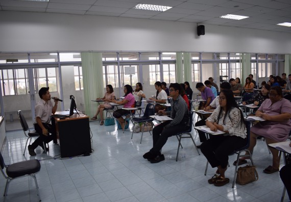 ภาพกิจกรรม คณะวิทยาศาสตร์และเทคโนโลยี เข้าร่วมโครงการพัฒนาสมรรถนะบุคลากรสายสนับสนุนด้านภาษาอังกฤษ